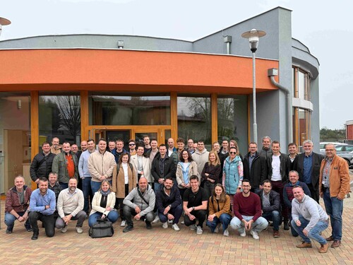 26-04-13_cez1_1.jpg 26-04-13_cez1_1.jpg